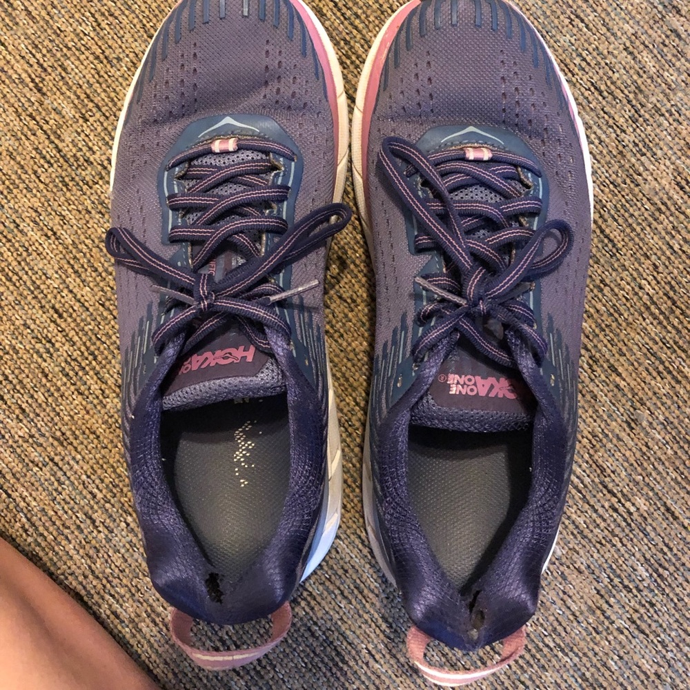 Purple Hoka Clifton 5- Size 8